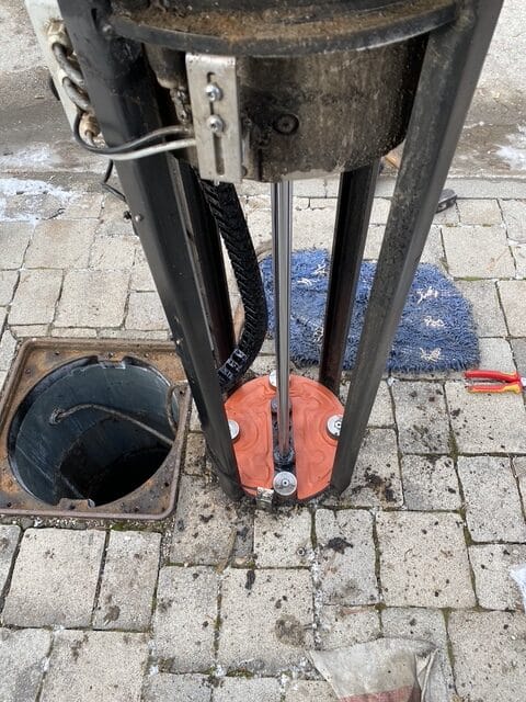 Automatischen Poller reparieren, Pollerheizung einbauen, Pollerservice.